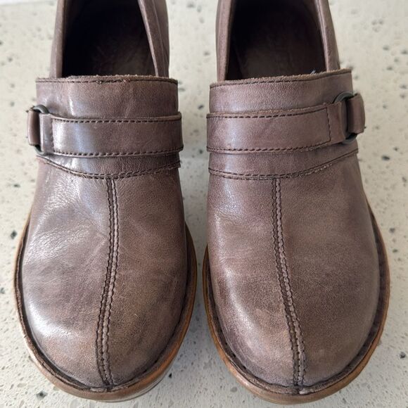 Born Haddon Taupe Leather Slip On Clog Casual Shoes Block Heel Platform Size 6.5 - Picture 11 of 12